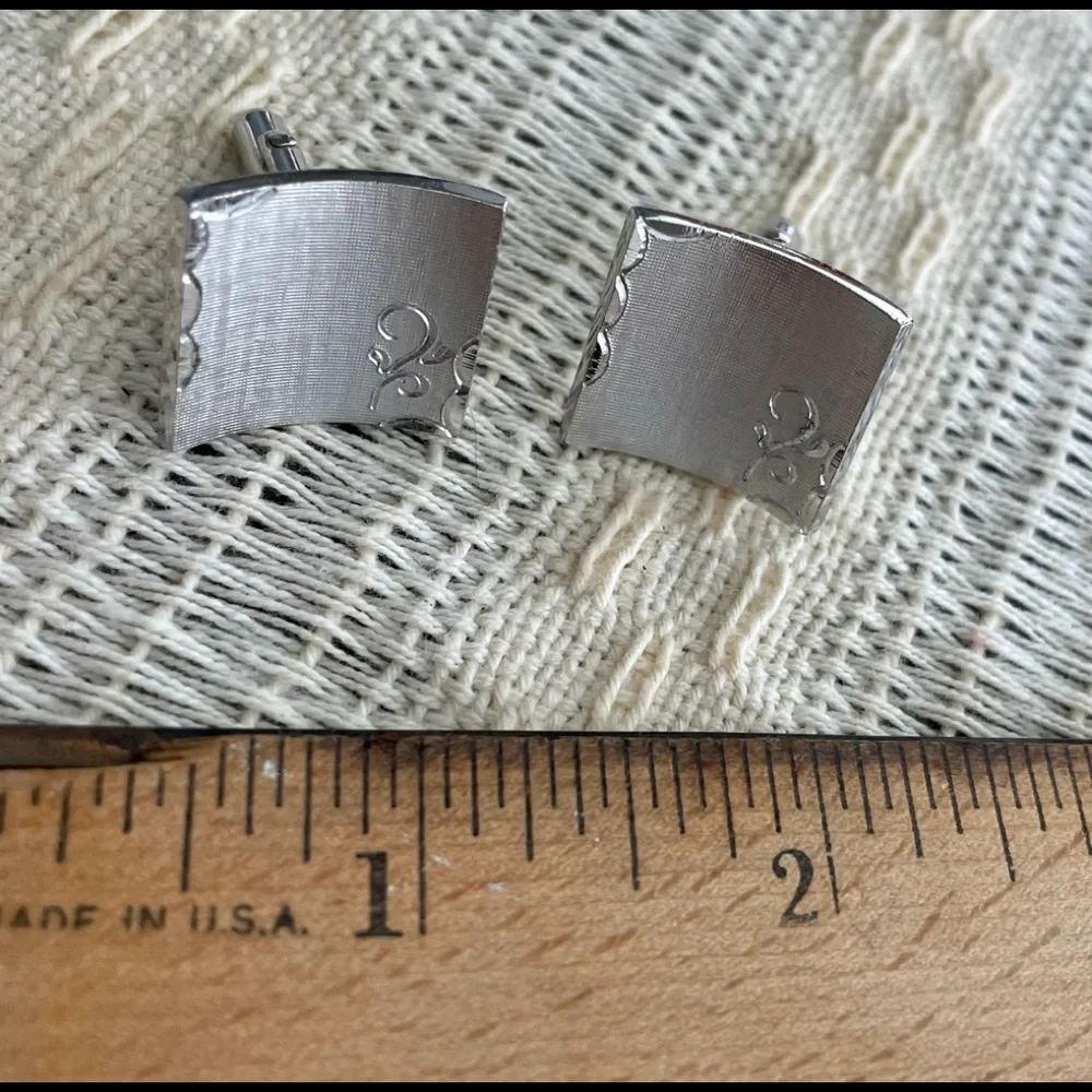Vintage Swank FO Square Brushed Silver Cufflinks Vine Scalloped MCM